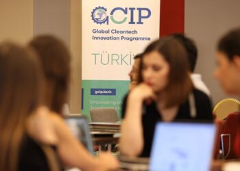 Bakanlıktan Temiz Teknoloji Alanında Faaliyet Gösteren Kadın Girişimcilere Destek