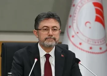 Bakan Yumaklı: Türkiye elma üretiminde dünyada ikinci sırada