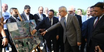 Bakan Uraloğlu: Yılda yaklaşık 220 milyonluk zaman ve akaryakıttan tasarruf edeceğiz