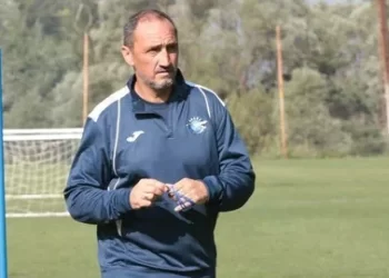 Adana Demirspor, teknik direktör Michael Valkanis ile yollarını ayırdı!