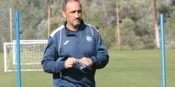 Adana Demirspor, teknik direktör Michael Valkanis ile yollarını ayırdı!