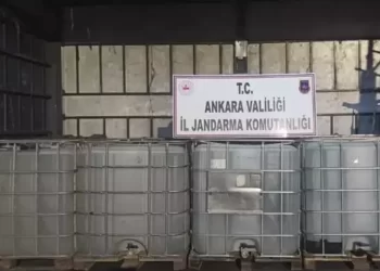 Ankara’da düzenlenen operasyonda 10 bin litre etil alkol ele geçirildi