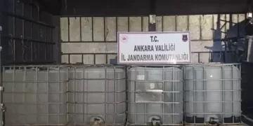 Ankara’da düzenlenen operasyonda 10 bin litre etil alkol ele geçirildi