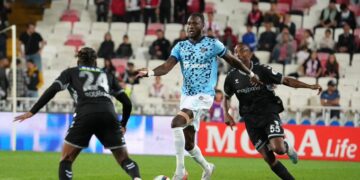 Başakşehir, Sivasspor’u deplasmanda 2 golle geçti!