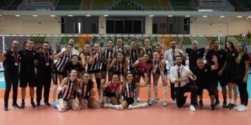 Beşiktaş, Kupa Voley’e kazanarak başladı!