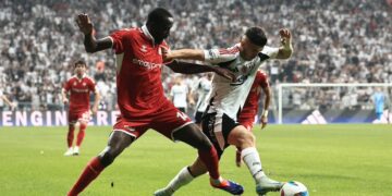 Beşiktaş, Sivasspor’u 2 golle devirdi!