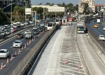 Metrobüs yolundaki “Beyaz Yol” projesinin 3. etabı tamamlandı