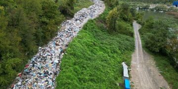Bakanlıktan Bartın’da yola dökülen çöplerle ilgili inceleme