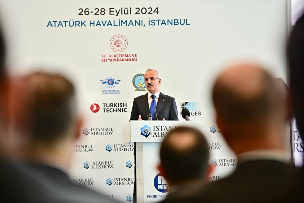 Bakan Uraloğlu: Sene sonunda dış hatlardaki uçuş nokta sayımızı 349'a çıkarmayı hedefliyoruz dis hatlardaki ucus nokta sayimizi 349a cikarmayi hedefliyoruz habermeydan