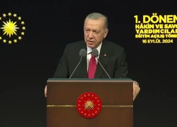 Erdoğan’dan “Sosyal medya operasyon aygıtı oldu” açıklaması
