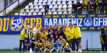 Fenerbahçe Petrol Ofisi deplasmanda farklı kazandı!