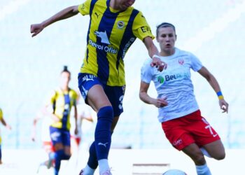 Fenerbahçe Petrol Ofisi, lige galibiyetle başladı!