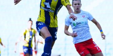 Fenerbahçe Petrol Ofisi, lige galibiyetle başladı!