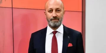 Galatasaray’da, futbol direktörü Cenk Ergün istifa etti!