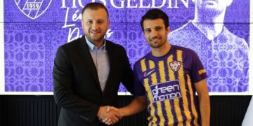 Galatasaray’dan ayrılan Leo Dubois, Eyüpspor’da!