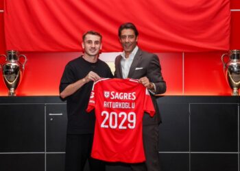 Galatasaray’lı Kerem Aktürkoğlu resmen Benfica’da!