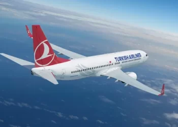 İstanbul-Londra uçağında hakaret eden yolcu kara listeye alındı