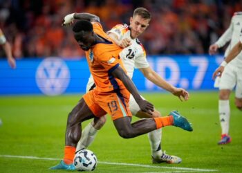 Hollanda-Almanya maçında kazanan yok!