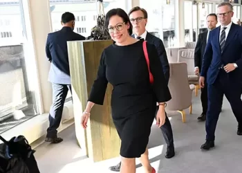 Ankara’ya gelen İsveç heyeti uçağı havada arızalandı