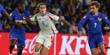 İtalya, Fransa’yı deplasmanda 3 golle devirdi!