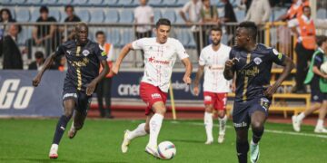 Kasımpaşa ile Antalyaspor puanları paylaştı!