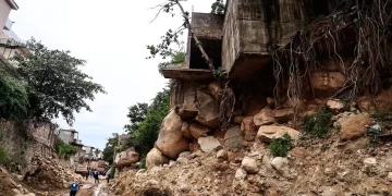 John Kasırgası Meksika’yı sardı: En az üç kişi hayatını kaybetti!