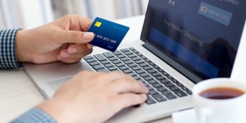 İnternetten kredi kartıyla alışverişte ortaya çıkan yeni tehlike
