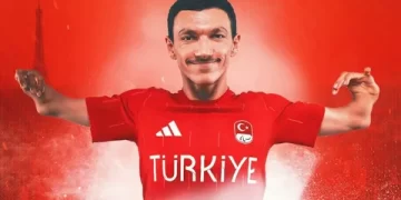 Milli Yüzücü Umut Ünlü, Paris 2024’te Altın madalya kazandı!