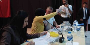 Muş’un Varto ilçesindeki okullarda çalıştırılacak 48 işçi kurayla belirlendi!