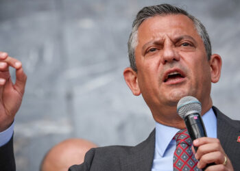 Özgür Özel’den Avrupa Birliği açıklaması