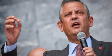 Özgür Özel’den Avrupa Birliği açıklaması