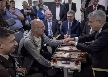 Sağlık Bakanı Memişoğlu’ndan gazilere ziyaret