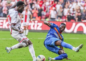 Samsunspor’dan, Göztepe karşısında müthiş geri dönüş!