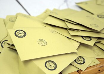 Seçim Anketlerine “Kararsızlar” Şoku!