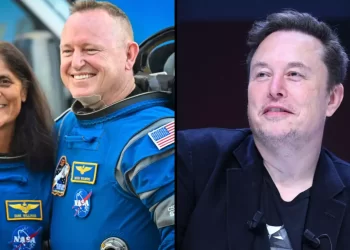 SpaceX, uzayda mahsur kalan NASA astronotlarını kurtarma operasyonuna başladı