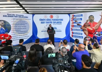 Taha Akgül, Güreş Federasyonu Başkanlığı’na adaylığını açıkladı!
