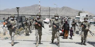 Lübnan’daki Türk vatandaşlarının tahliyesiyle ilgili MSB’den açıklama geldi!