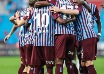 Trabzonspor, Konyaspor karşısında ilk galibiyetini aldı!