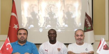 Vincent Aboubakar, Hatayspor’a imzayı attı!