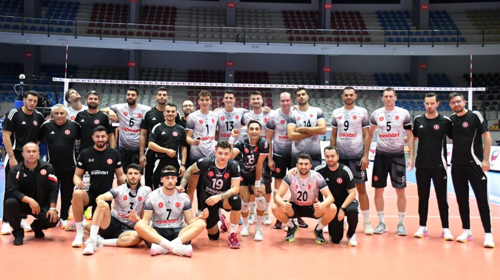 Ziraat Bankkart, TSYD İzmir turnuvasında birinci oldu! ziraat bankkart tsyd izmir turnuvasinda birinci oldu habermeydan e1727469759902