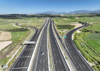 Bakan Uraloğlu: Aydın-Denizli Otoyolu’ndan 3 günde 22 bin araç geçti