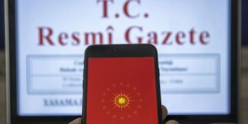 Resmi Gazete’de yayımlandı! Bakanlıklara ilişkin atama ve görevden alma kararları