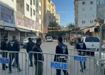 DEM Parti Iğdır İl Binasına operasyon! İl Başkanı gözaltında