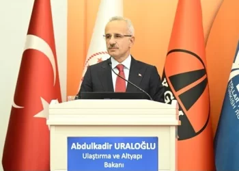 Bakan Uraloğlu: Dünyanın ulaşım rotasını İstanbul’da çizeceğiz