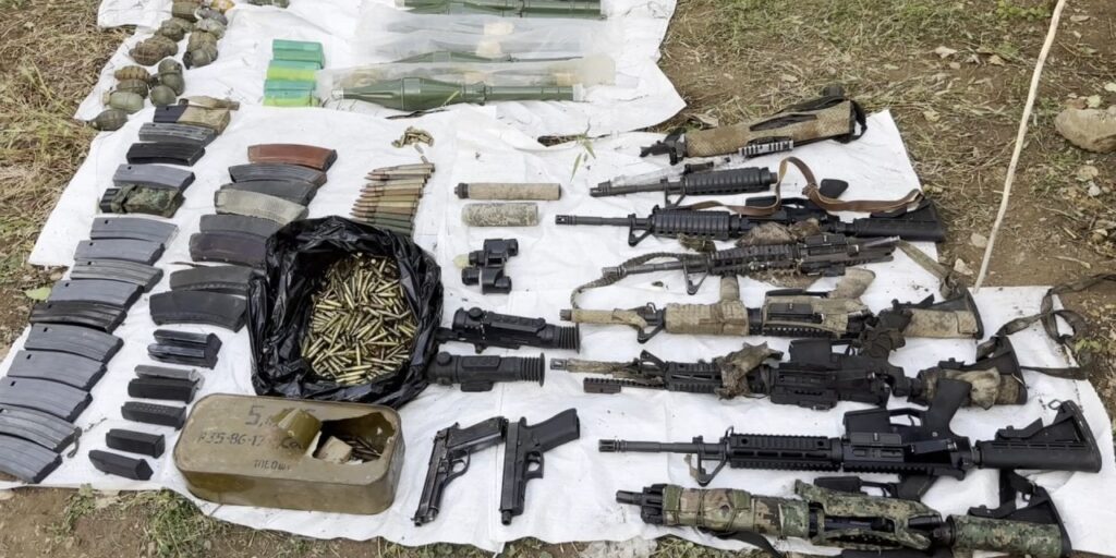 MSB: Teröristlere ait çok sayıda silah ve mühimmat ele geçirildi Teroristlere ait cok sayida silah ve muhimmat ele gecirildi habermeydan