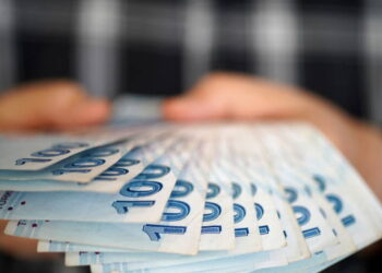 Bakanlık açıkladı! Tüketicilerden fazla ücret alan finansal kuruluşlara ceza