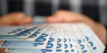 Bakanlık açıkladı! Tüketicilerden fazla ücret alan finansal kuruluşlara ceza