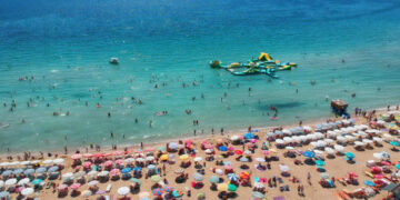 Turizm geliri geçen yılın aynı çeyreğine göre yüzde 3,9 arttı