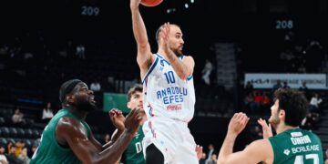Anadolu Efes, Darüşşafaka’yı 2. yarıda geçti!