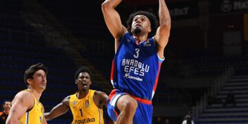 Anadolu Efes, deplasmanda Maccabi Tel Aviv’e son saniyede kaybetti!